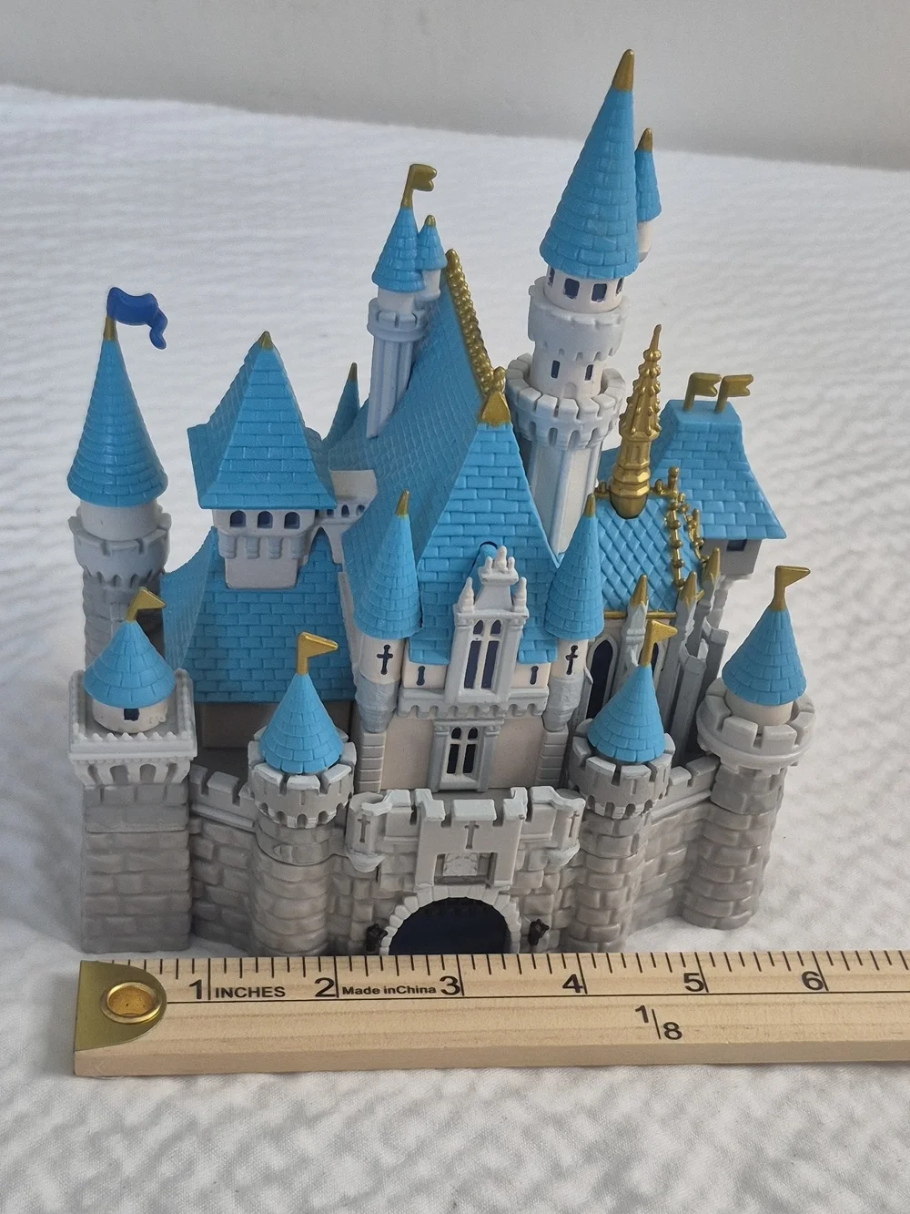Funko Disney Castle Figurine Blue/Gray/Gold 6in 2020 MPN FAC-053571-20183
